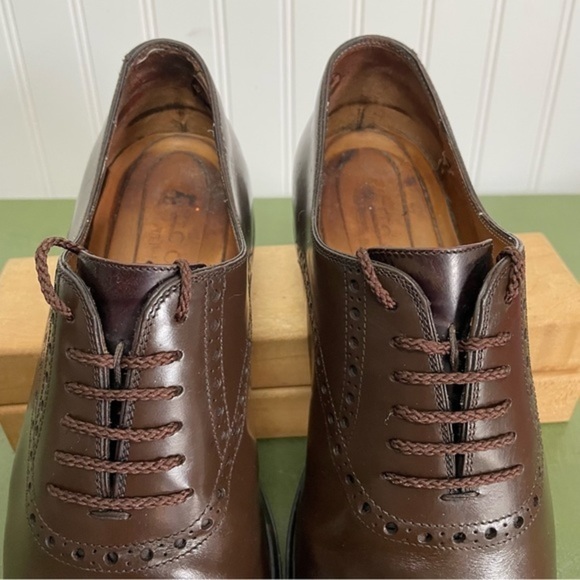 Gucci Unisex Perforated Oxfords in Chocolate Brown Leather *Italy* - Picture 10 of 16